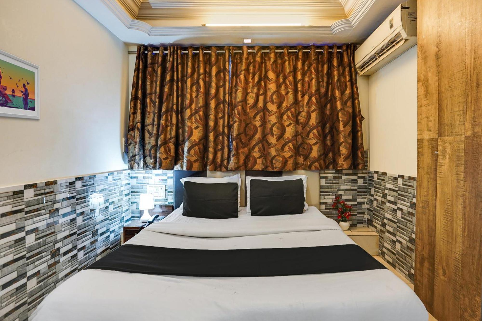 Hotel O Kanchan Palace Ahmedabad Exterior photo